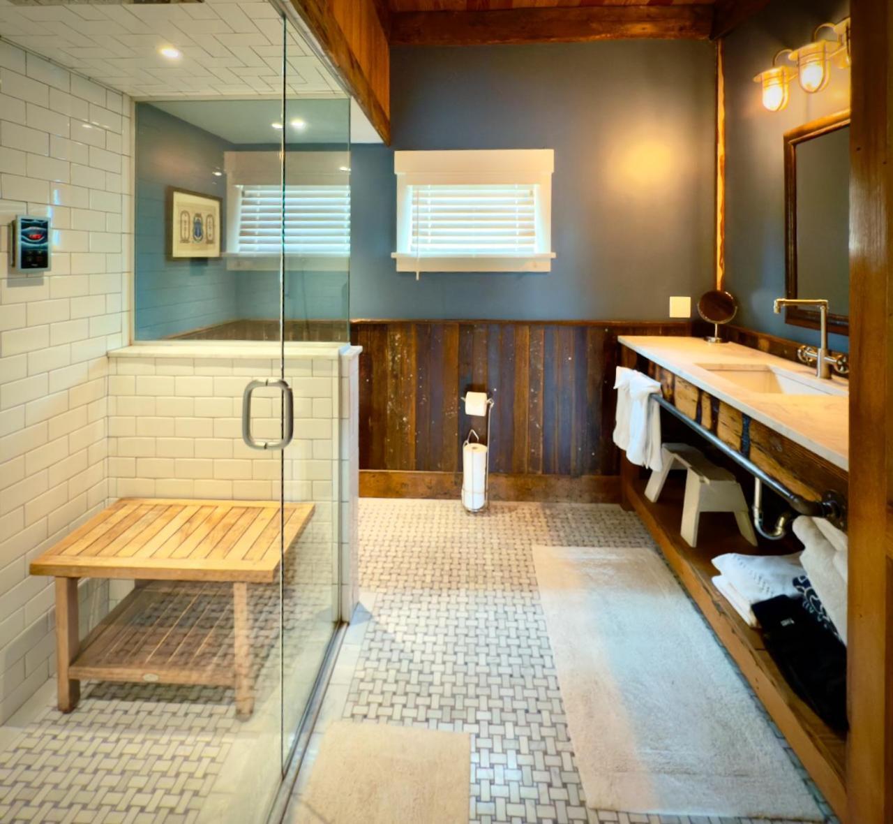 Magical Post And Beam Loft Downtown Newport! Hotell Eksteriør bilde
