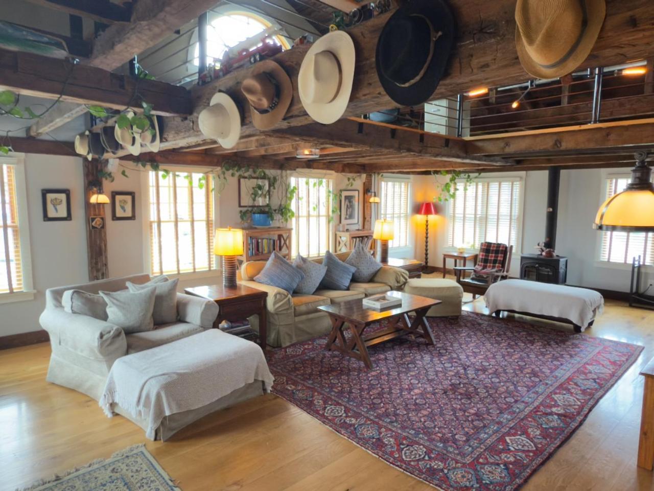 Magical Post And Beam Loft Downtown Newport! Hotell Eksteriør bilde